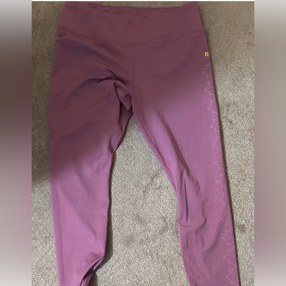 Nike Magenta Leggings